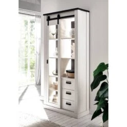 Vitrine Shutter -Armoire Soldes Boutique 1000348680 220505 020 MOOD DETAILS P000000001000348680 mood