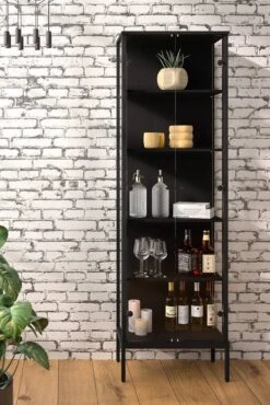 Vitrine Camira - Type A 20 Vitrine Camira - Type A -Armoire Soldes Boutique 1000378029 230413 020 MOOD DETAILS P000000001000378029 mood